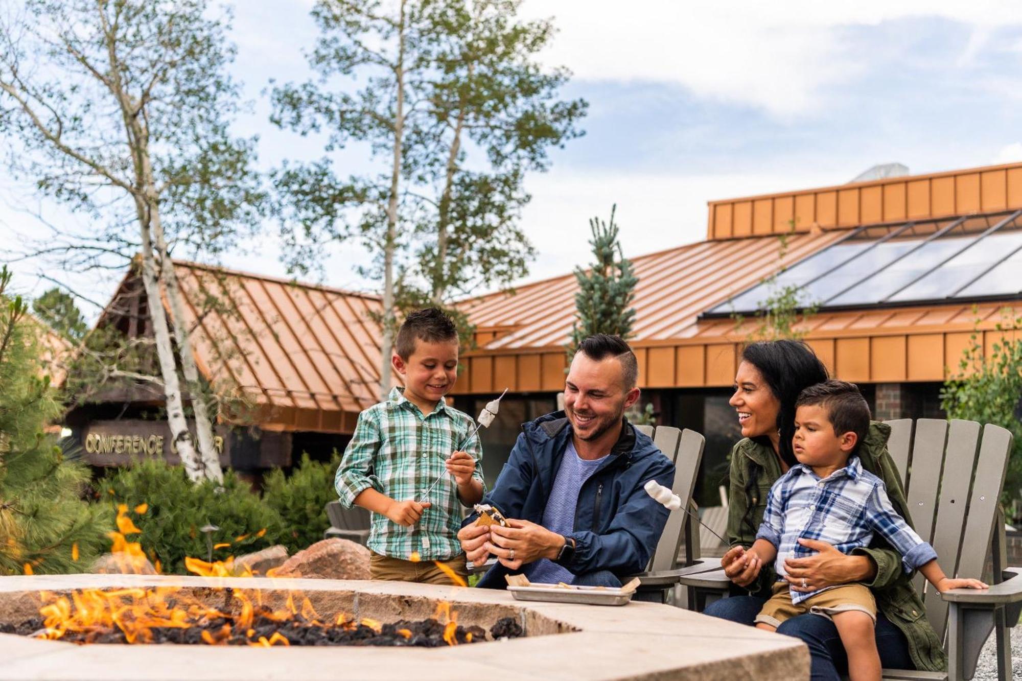 Holiday Inn Estes Park By Ihg Exterior photo